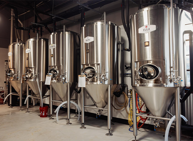 DineIn-BayouSaraBrewing